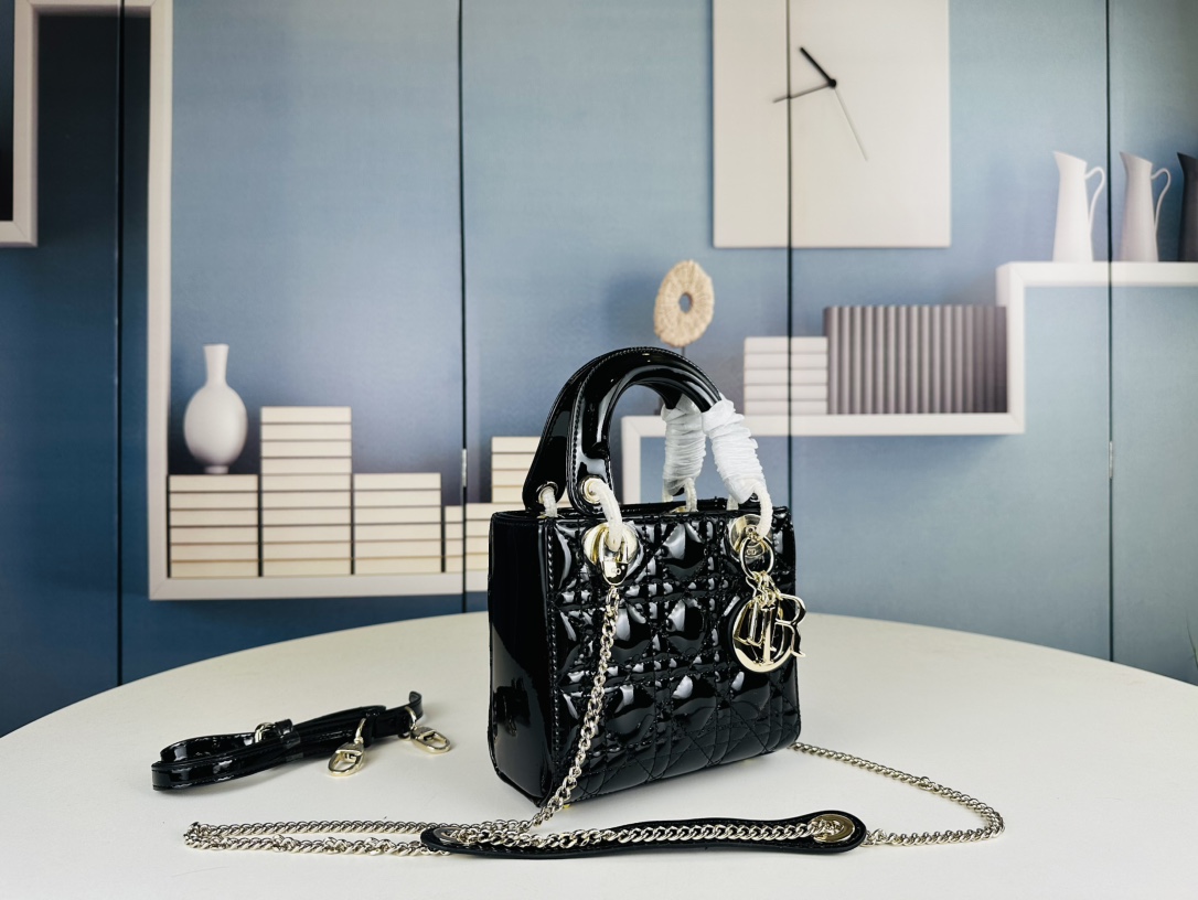 Small patent leather with Silk Scarf - Image 4